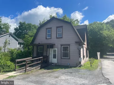 4747 N Front St, Harrisburg, PA 17110