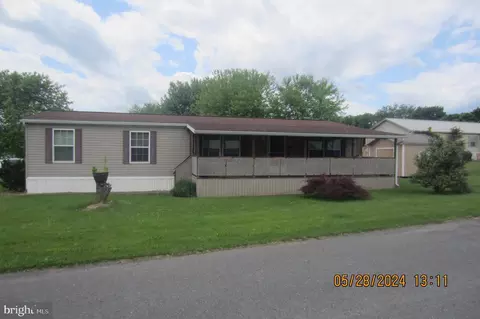 21 Siding Ln, Millersburg, PA 17061