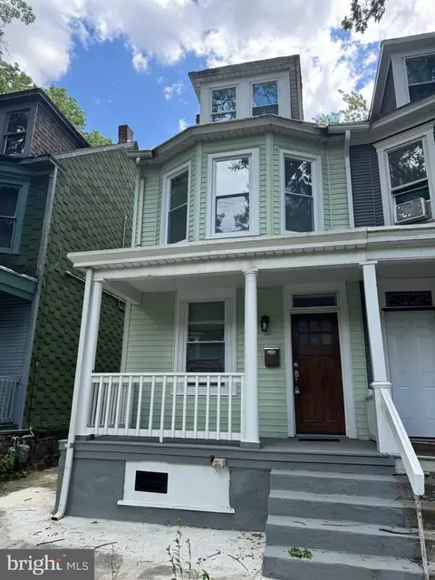 1827 Boas St, Harrisburg, PA 17103