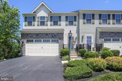 4010 Nashua Ct, Harrisburg, PA 17112