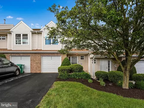 6622 Springford Ter, Harrisburg, PA 17111