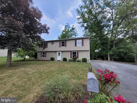 610 Few Ave, Middletown, PA 17057