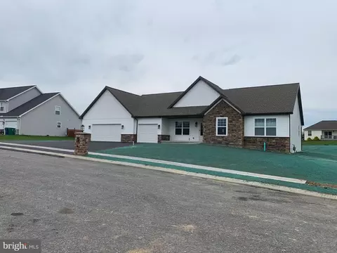 268 Mindy Dr, Harrisburg, PA 17112