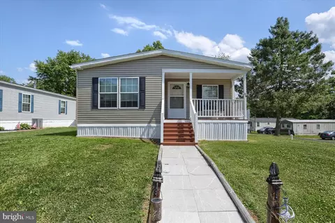 39 Kip Rd, Halifax, PA 17032