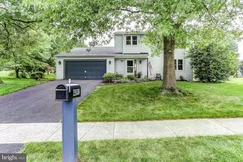 4093 Wimbledon Dr, Harrisburg, PA 17112