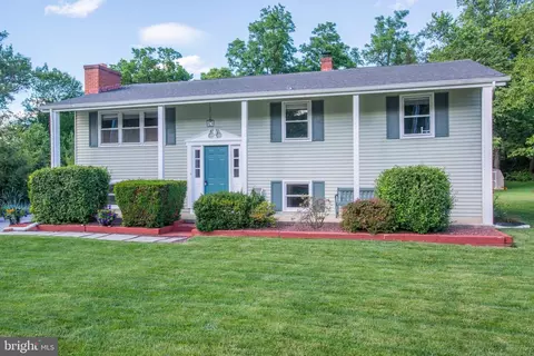 21 Clark Rd, Hershey, PA 17033 photo 2