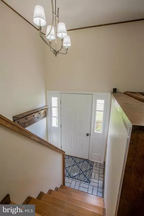 21 Clark Rd, Hershey, PA 17033 photo 4
