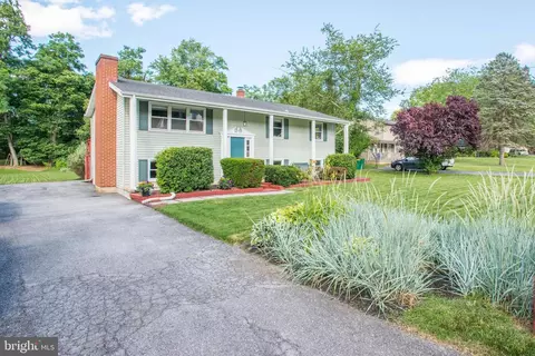 21 Clark Rd, Hershey, PA 17033 photo 3