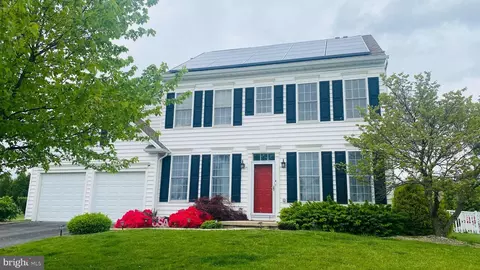 7207 Royal Oak Dr, Harrisburg, PA 17112