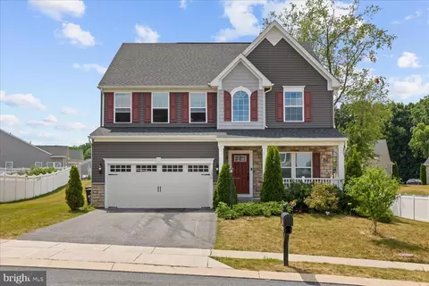 3877 Seattle Slew Dr, Harrisburg, PA 17112