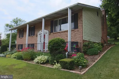 199 Delmont Ave, Middletown, PA 17057