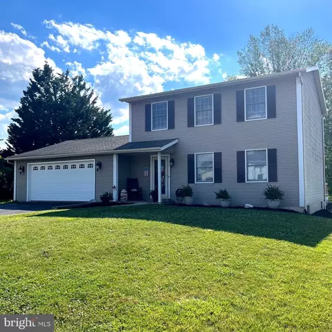 1766 Wellington Dr, Middletown, PA 17057