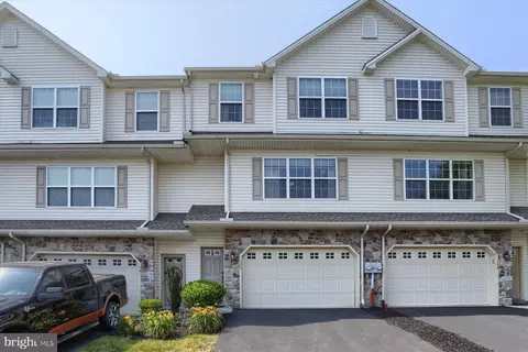 139 Mapleton Blvd, Harrisburg, PA 17112