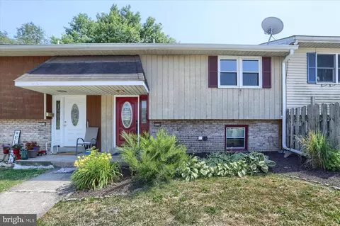 2078 Lexington Ave, Middletown, PA 17057