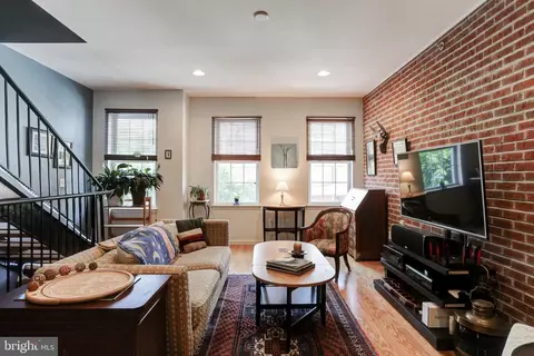 Living - 1943 Green St, Harrisburg, PA 17102 photo 1 of 2