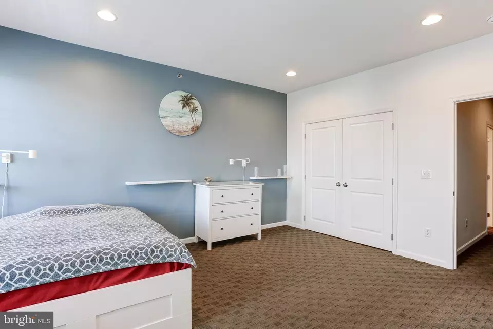 Bedroom - 1943 Green St, Harrisburg, PA 17102 photo 6 of 6
