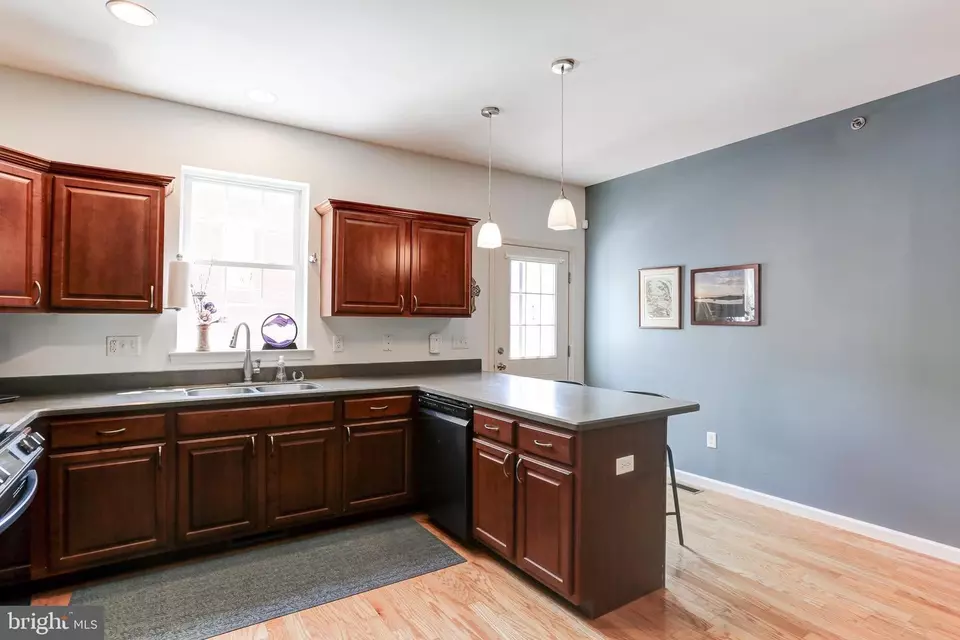 Kitchen - 1943 Green St, Harrisburg, PA 17102 photo 2 of 3