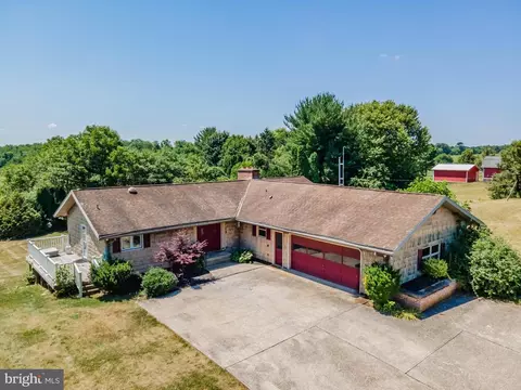 7959 Devonshire Heights Rd, Hummelstown, PA 17036