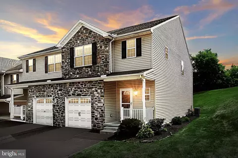 2789 Monticello Ln, Harrisburg, PA 17112