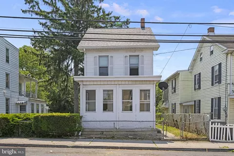 228 Lincoln St, Steelton, PA 17113