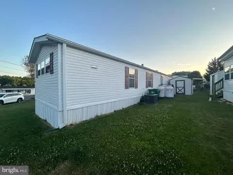11 Skyview Dr, Hershey, PA 17033 photo 5
