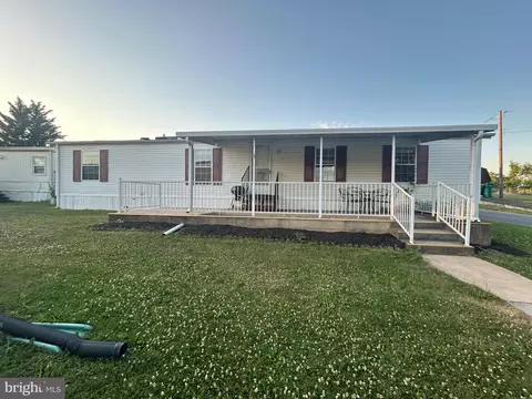 11 Skyview Dr, Hershey, PA 17033 photo 3