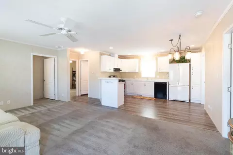 130 E High St, Middletown, PA 17057 photo 2