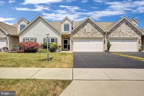 210 Brookridge Ct, Harrisburg, PA 17112
