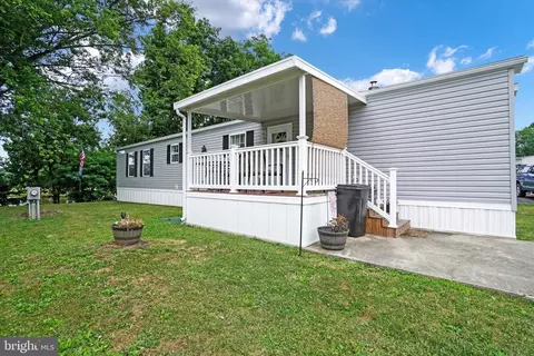 11 Oak Knoll Est, Elizabethtown, PA 17022