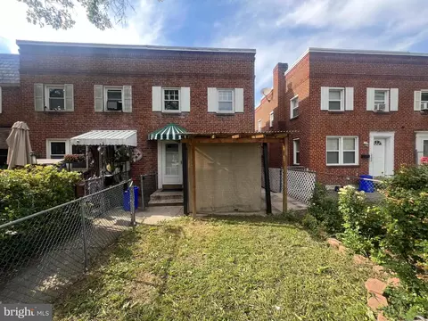 2242 Berryhill St, Harrisburg, PA 17104