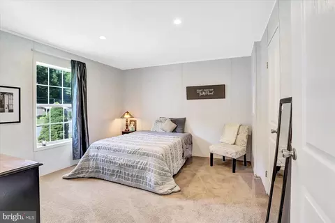 9 Sunset Dr, Hershey, PA 17033 photo 8