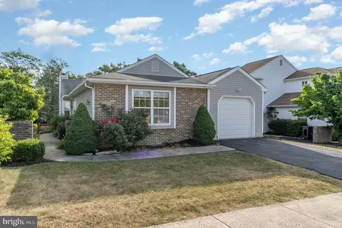 707 N Highlands Dr, Harrisburg, PA 17111