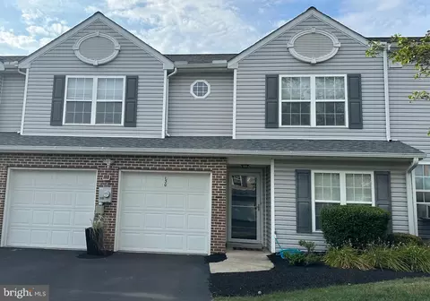 130 Kestrel Ct, Hummelstown, PA 17036