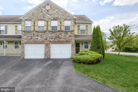 200 Bradford Blvd, Harrisburg, PA 17112