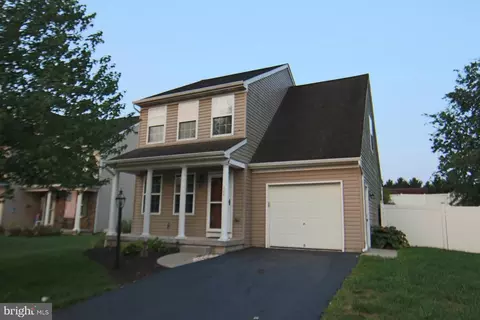 208 Adobe Dr, Middletown, PA 17057