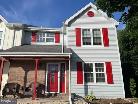 5449 Autumn Dr, Harrisburg, PA 17111