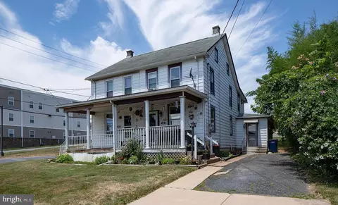 285 Selma Ave, Middletown, PA 17057