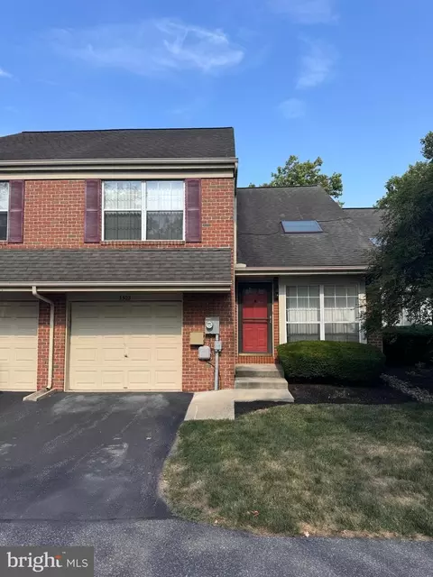 5502 Grouse Dr, Harrisburg, PA 17111