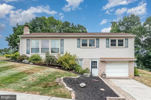 1251 Barley Corn Sq, Harrisburg, PA 17112