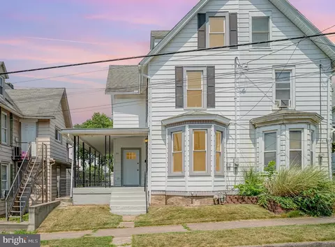 341 Spruce St, Steelton, PA 17113