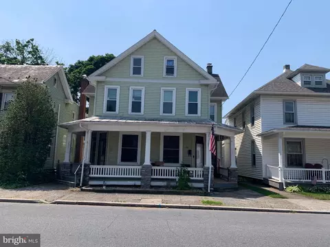 231 W High St, Hummelstown, PA 17036