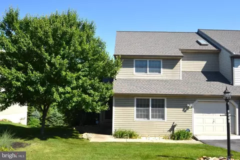 1946 Deer Path Rd, Harrisburg, PA 17110