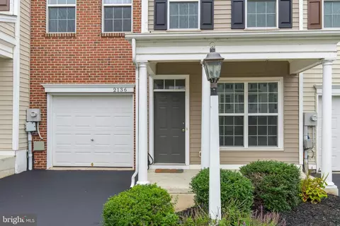2136 Red Fox Dr, Hummelstown, PA 17036
