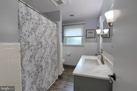 Bath - 500 Walnut Rd, Harrisburg, PA 17113 photo 1 of 3