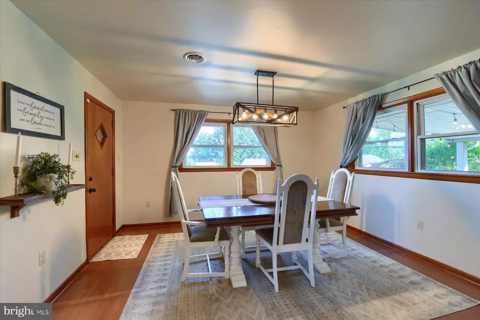 Dining - 500 Walnut Rd, Harrisburg, PA 17113 photo 2 of 2
