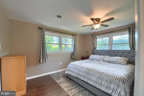 Bedroom - 500 Walnut Rd, Harrisburg, PA 17113 photo 1 of 3