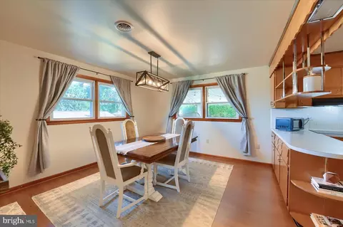 Dining - 500 Walnut Rd, Harrisburg, PA 17113 photo 1 of 2