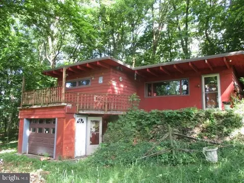 1196 Colonial Rd, Harrisburg, PA 17112