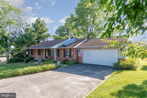 2415 Patton Rd, Harrisburg, PA 17112