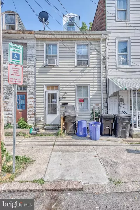 1247 Bailey St, Harrisburg, PA 17103